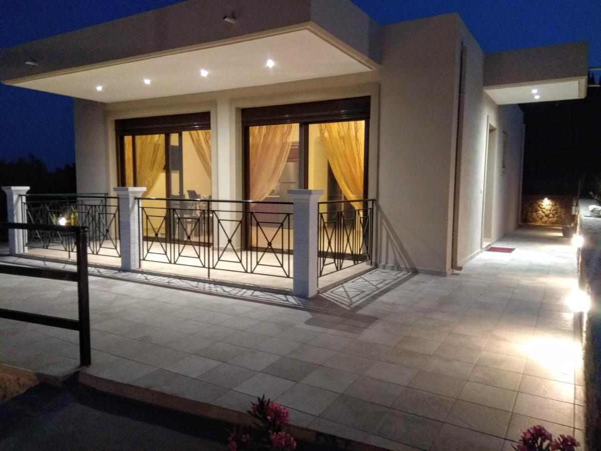 Thomas Apartments Dassia  Exterior photo